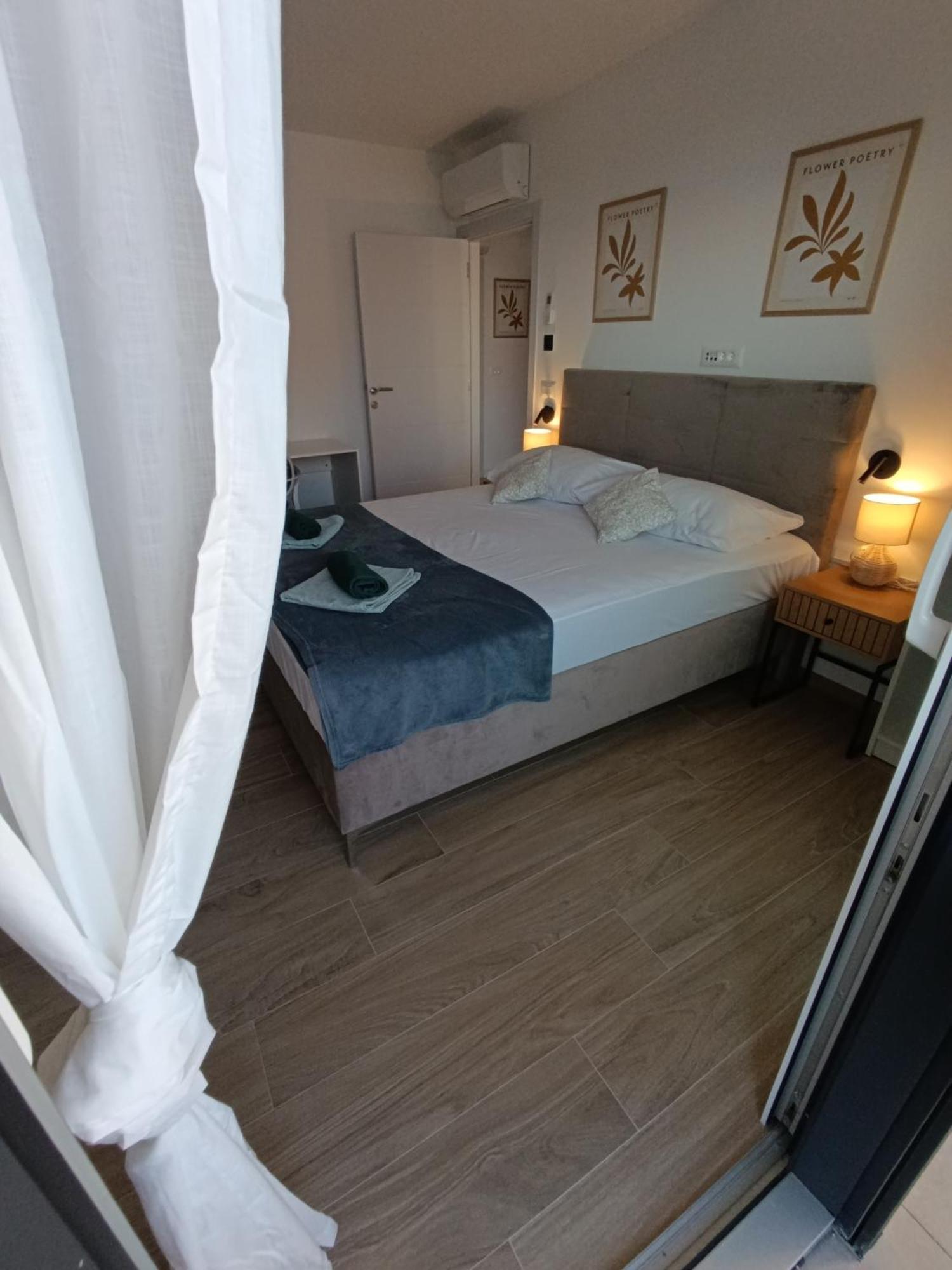 M&M Luxury Apartments Petrcane Εξωτερικό φωτογραφία
